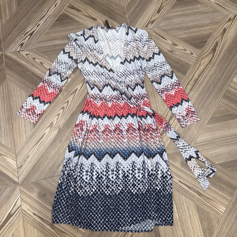 BCBG Mazazria wrap dress size XXS